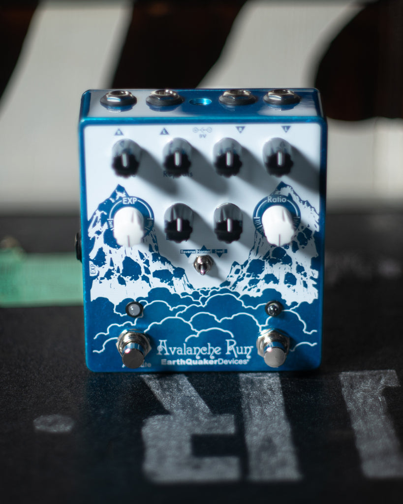 EarthQuaker Devices Avalanche Run V2 Delay and Reverb Pedal