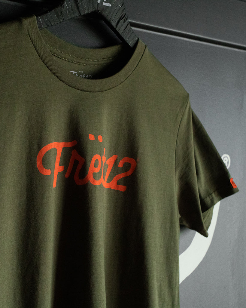 FRET12 SCRIPT LOGO TEE - ARMY