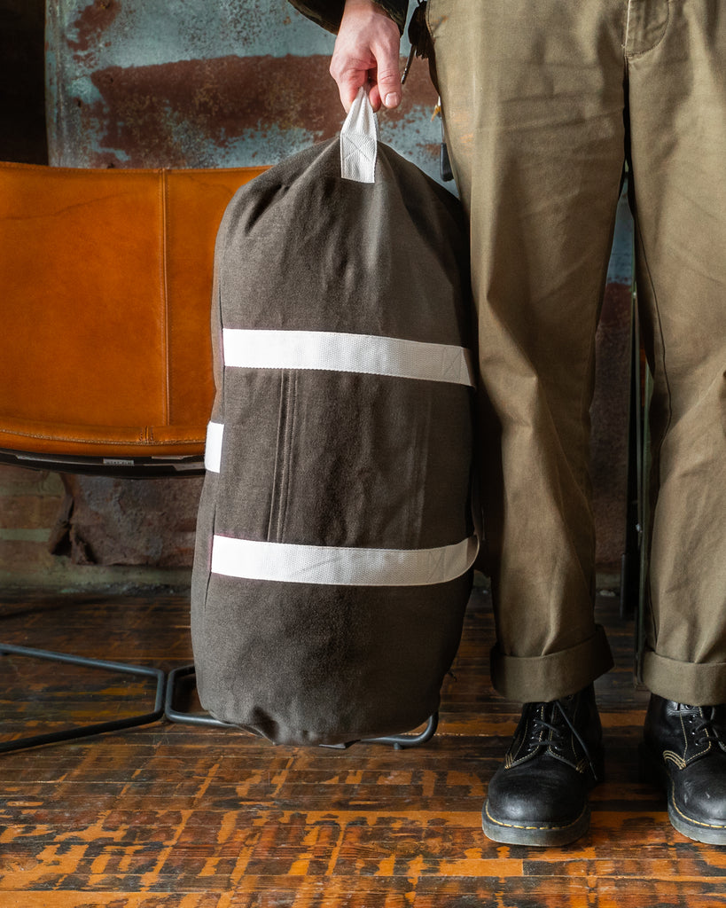 BOLT DUFFEL BAG