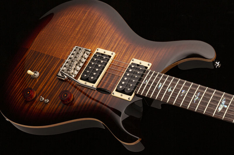 PRS 35th Anniversary SE Custom 24 in Black Gold Burst [Tremolo Bridge]