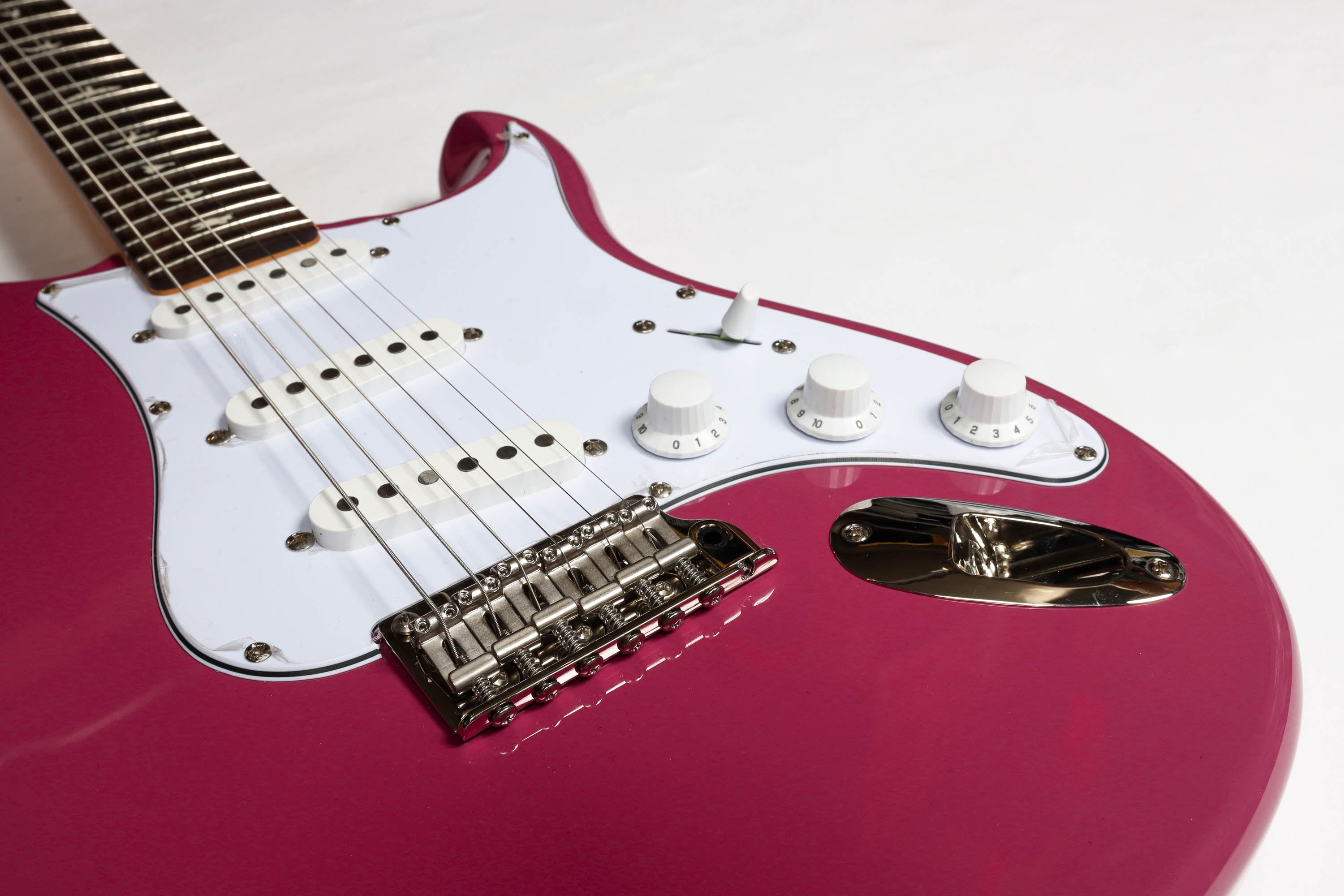 PRS SE Silver Sky - Dragon Fruit Red